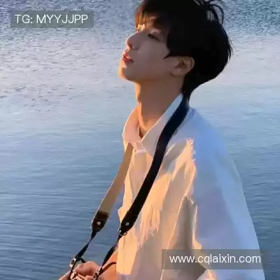 包奕和